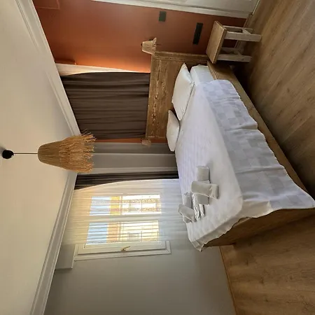 Bed & Breakfast Gerence By Lamira Alaçatı